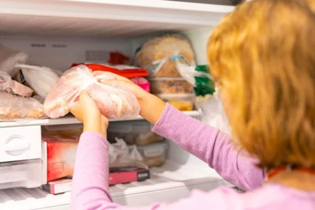 congeler ces aliments à la date de péremption ?