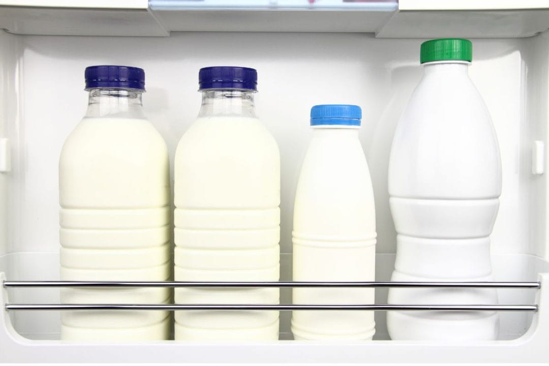 Pourquoi éviter de conserver le lait au frigo ?
