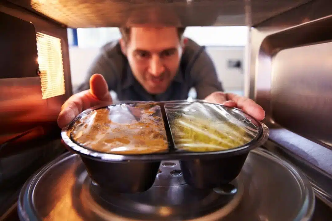 Réchauffés au micro-ondes